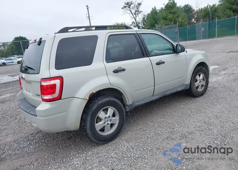 2009 Ford Escape Xlt from USA, damaged, VIN 1FMCU93G79KB63014